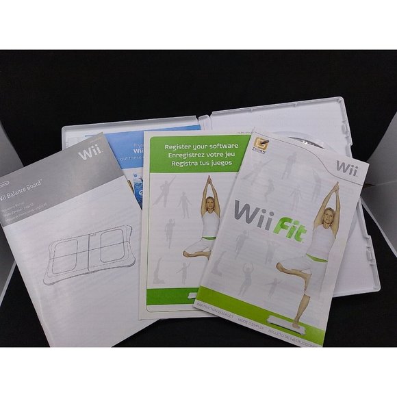 Wii Fit (Nintendo Wii) - Fitness Game - Picture 3 of 7